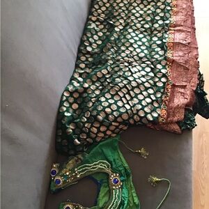 Elegant Green and Gold Saree